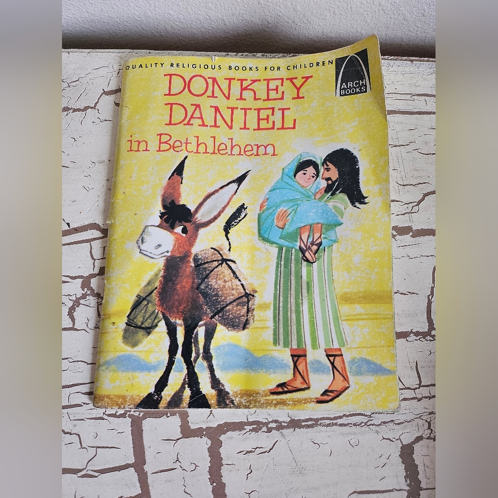 Vintage 70's Arch Books Donkey Daniel In Bethlehem